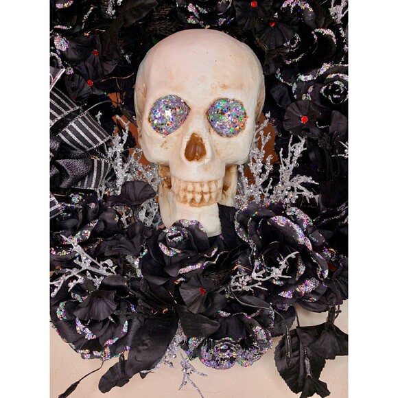 Lighted Jeweled and Sparkle Red Rose Gothic Skull Black Wreath 22 inches - Picture 7 of 12